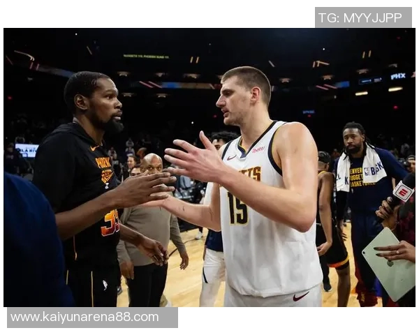 霍华德赞约基奇风格独特称其为历史最佳中锋之一