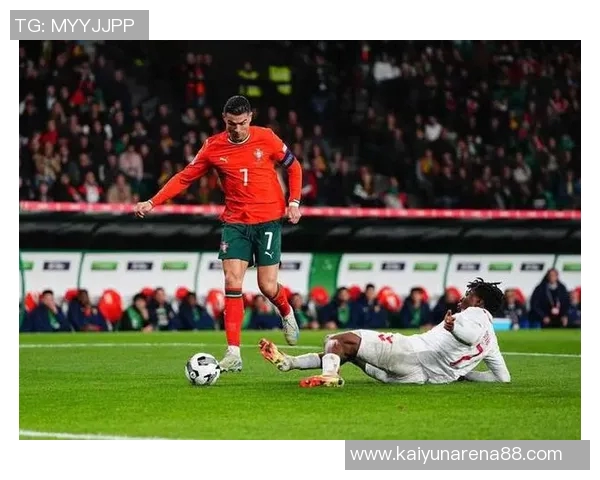 C罗传射助球队获胜社交媒体分享庆祝瞬间展现不懈努力与坚持