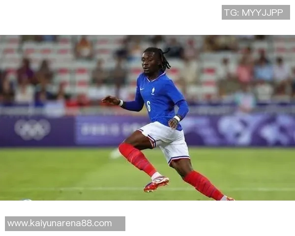 米体报道罗马中场科内脚踝状况良好明天将进行进一步检查确认