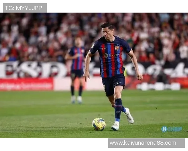 扎哈维透露莱万尚未决定未来沙特俱乐部并未提出报价